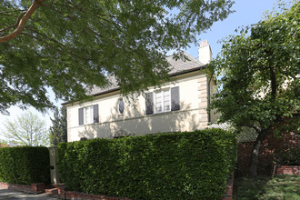 157 S Crescent Dr in Beverly Hills, CA - Foto de edificio - Building Photo