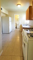 32620 Manistee St, Unit 1 in Westland, MI - Building Photo