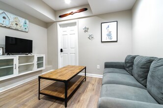 4111 Fredericksburg Dr-Unit -A in College Park, GA - Building Photo - Building Photo