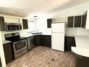 1395 Blackjack Rd, Unit RV-412 in Valley View, TX - Building Photo - Building Photo
