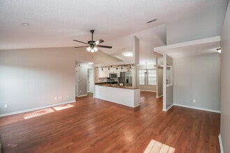 8155 Pineverde Ln in Jacksonville, FL - Building Photo - Building Photo