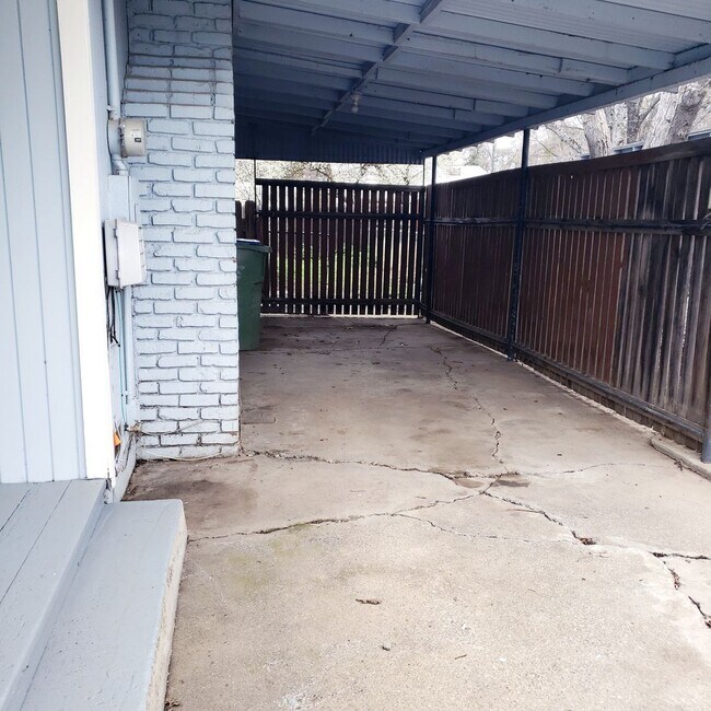 3541 Blue Gum St in Clearlake, CA - Building Photo - Building Photo