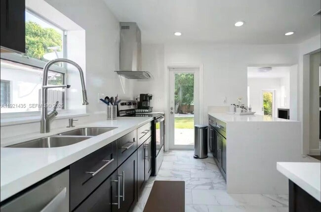 property at 35 SW 28th Rd