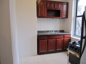 224 Sterling St in Brooklyn, NY - Building Photo - Building Photo