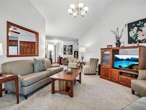 14 Nottingham Ln in Lancaster, NY - Building Photo - Building Photo