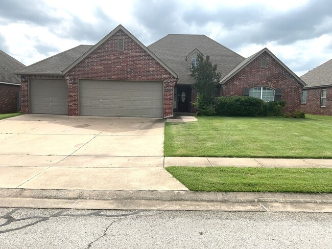 property at 4560 S 204th E Ave