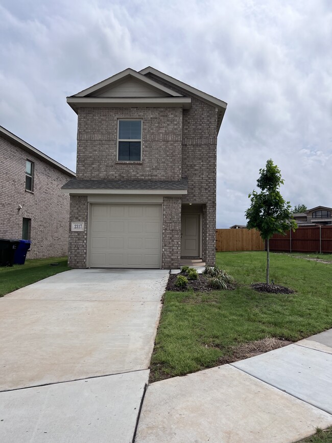 property at 2317 Wolford Ct