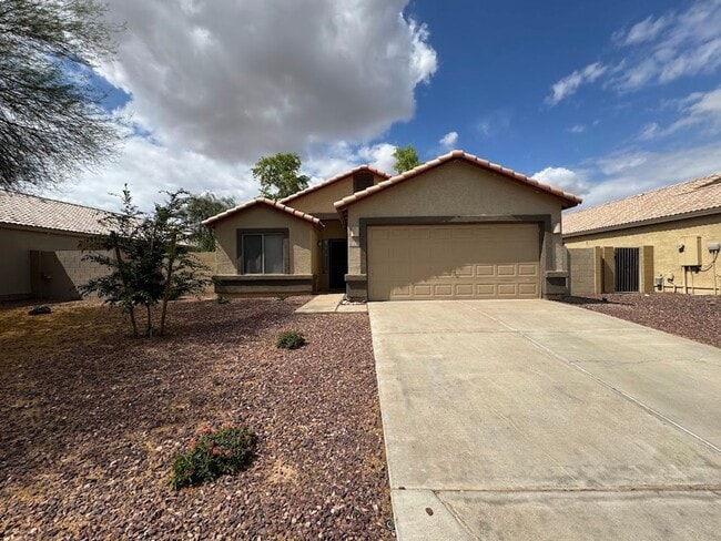 15154 W Fillmore St in Goodyear, AZ - Building Photo - Building Photo
