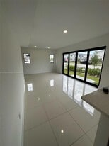 1160 NW 2nd St in Florida City, FL - Building Photo