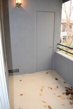5201 Laguna Oaks Dr in Elk Grove, CA - Building Photo - Building Photo