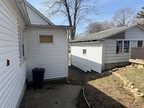 10 Hillside Terrace in Amawalk, NY - Foto de edificio - Building Photo