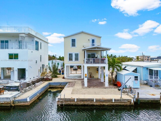 215 Allen Ave
