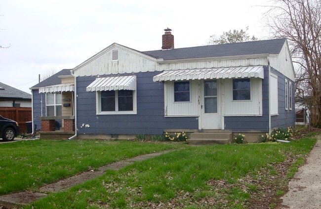 property at 569 NE 9th St