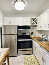 211 Dorchester I in West Palm Beach, FL - Building Photo - Building Photo