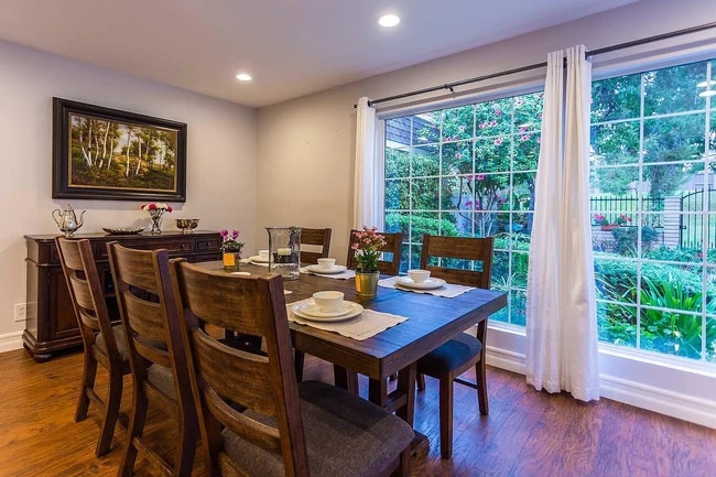 property at 48 Lionel Heights Cres