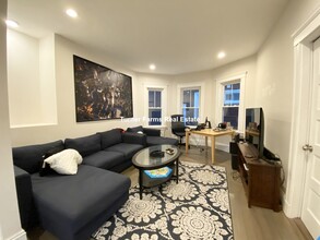 201 E Cottage St, Unit 2 in Boston, MA - Building Photo - Building Photo