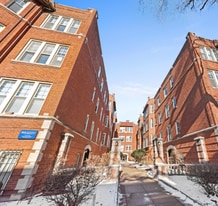 540 W Aldine Ave, Unit E2 in Chicago, IL - Building Photo