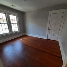 355 Springfield St, Unit Fl 2 in Agawam, MA - Foto de edificio - Building Photo