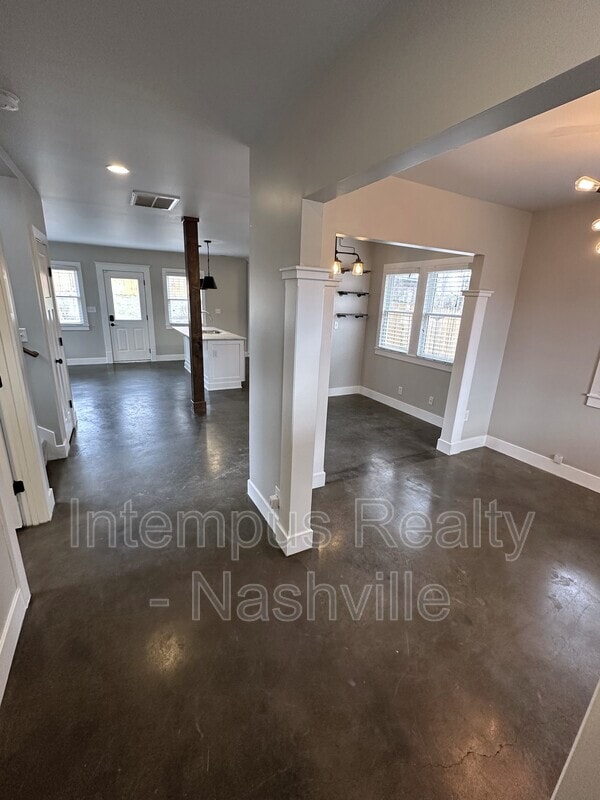 548 Veritas St in Nashville, TN - Building Photo - Building Photo
