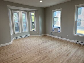 83 Haven St-Unit -1A in Reading, MA - Building Photo - Building Photo