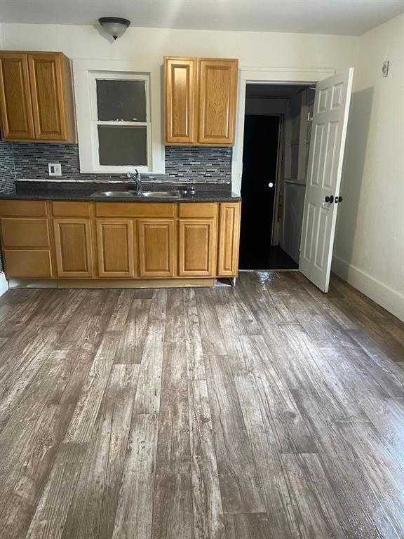 property at 726 SE 20th St