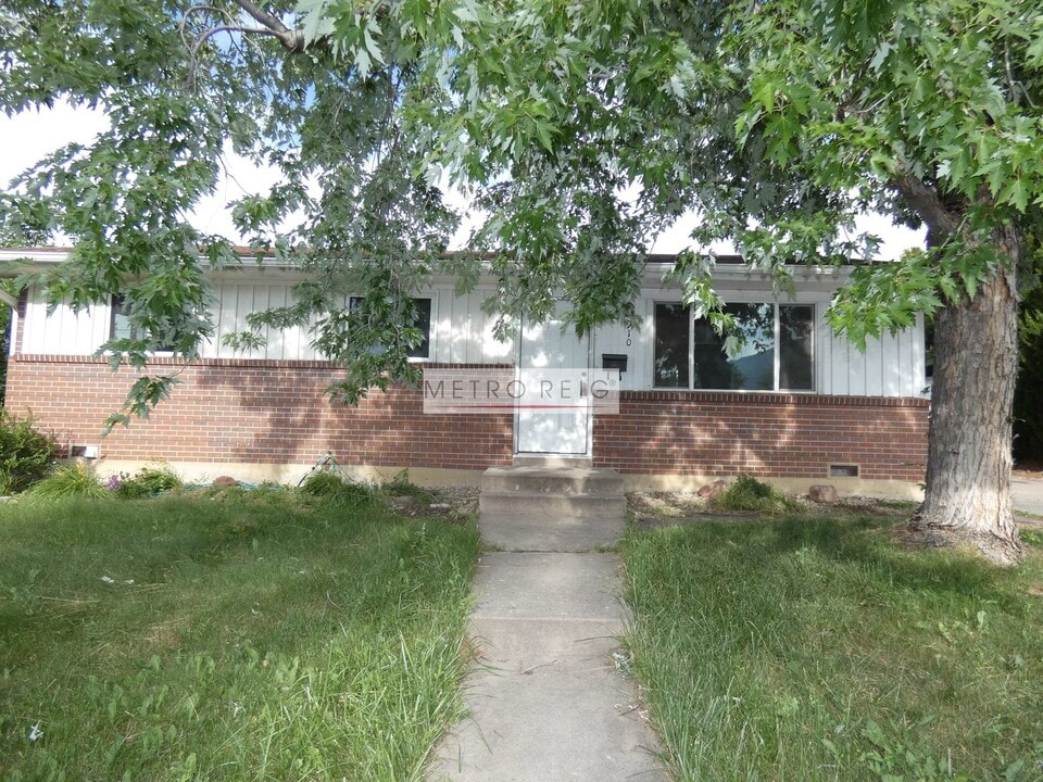 910 37th St in Boulder, CO - Building Photo