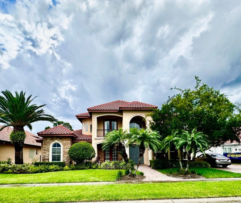 5027 Keeneland Cir in Orlando, FL - Building Photo