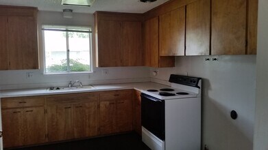 1810 Greenway Ave in Yakima, WA - Building Photo - Building Photo