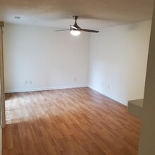 102 Saint James Pl in Summerville, SC - Building Photo - Building Photo