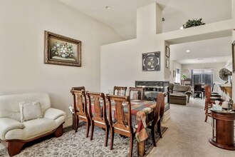 540 W Deerwood Ln in Tracy, CA - Building Photo - Building Photo
