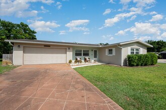4885 Santa Rosa Ave in Titusville, FL - Building Photo - Building Photo
