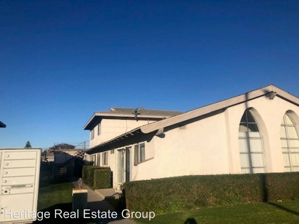 2021 N Ventura Rd in Oxnard, CA - Foto de edificio