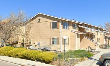 150 Bowean St in Lovelock, NV - Building Photo - Building Photo