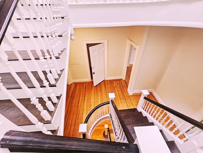 1726 Beacon St in Brookline, MA - Building Photo - Building Photo