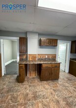 912 Oxford Ave in Eau Claire, WI - Building Photo - Building Photo