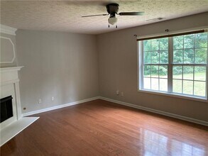 350 Paper Mill Dr SE in Lawrenceville, GA - Building Photo - Building Photo