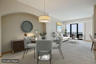 500 E Grant St in Minneapolis, MN - Building Photo