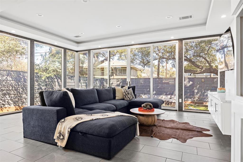 1206 W Oltorf St in Austin, TX - Building Photo