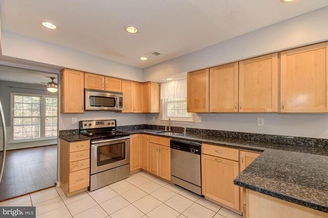 6313 Panda Ct in Waldorf, MD - Building Photo - Building Photo