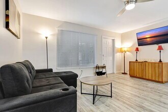 3208 Marine Dr in Pompano Beach, FL - Building Photo - Building Photo