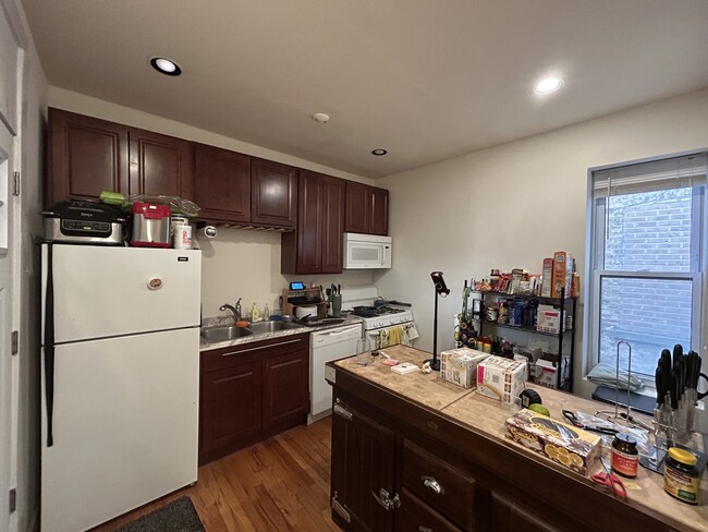 4621 N Rockwell St, Unit 1 in Chicago, IL - Building Photo - Building Photo