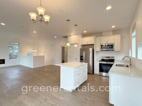 1944 Olympia Ave NE in Olympia, WA - Building Photo - Building Photo