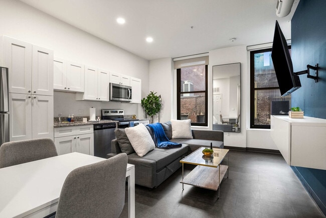 209 9th St