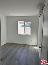 23954 Hartland St in Los Angeles, CA - Building Photo - Building Photo