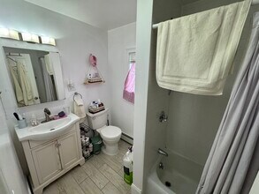 63 Walden St, Unit 2 in Cambridge, MA - Building Photo - Building Photo