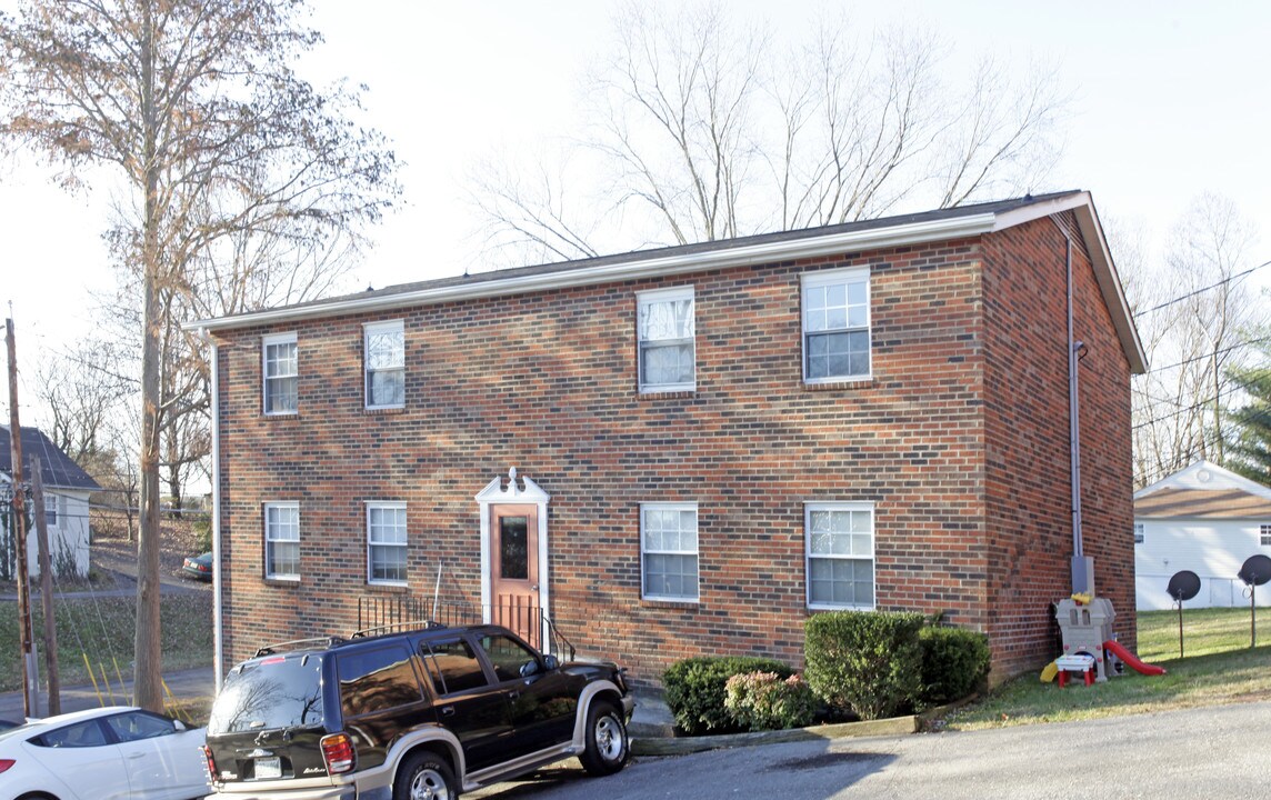 301 Dahlia Dr in Knoxville, TN - Building Photo