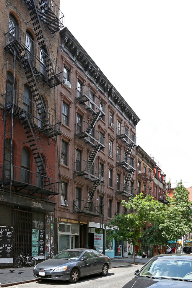 8 Spring Street in New York, NY - Foto de edificio - Building Photo