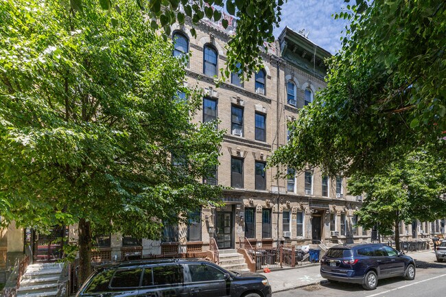157 Starr St in Brooklyn, NY - Building Photo - Building Photo