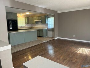 6020 Rickwood Dr NW in Huntsville, AL - Building Photo - Building Photo