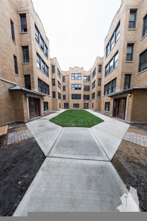 2618 N Rockwell St in Chicago, IL - Building Photo - Building Photo